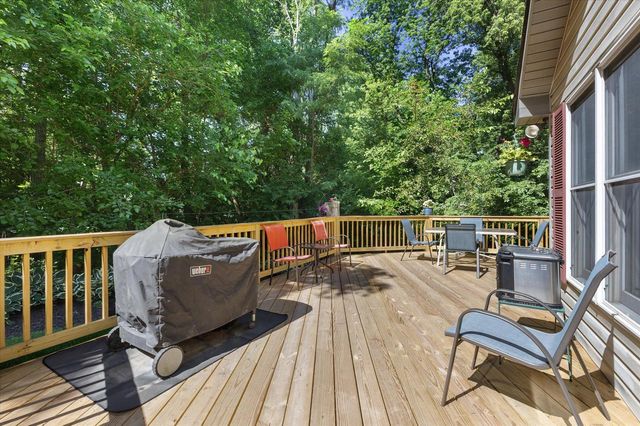 9240 400th AVENUE, Genoa City, WI 53128