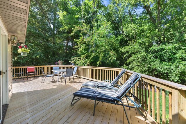 9240 400th AVENUE, Genoa City, WI 53128