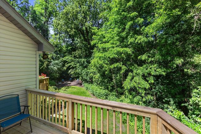 9240 400th AVENUE, Genoa City, WI 53128