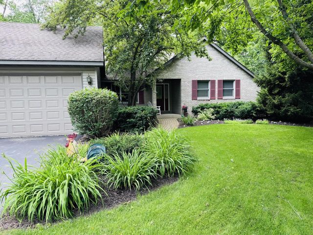 9240 400th AVENUE, Genoa City, WI 53128