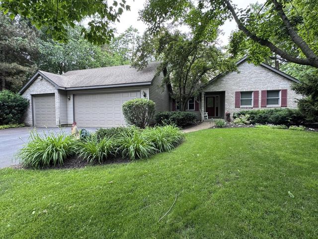 9240 400th AVENUE, Genoa City, WI 53128