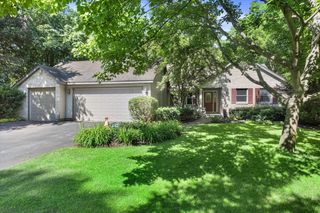 9240 400th AVENUE, Genoa City, WI 53128
