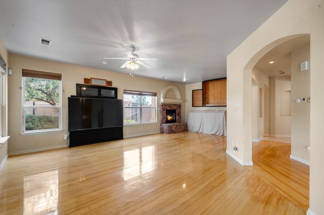 7008 Santa Marisa, Albuquerque, NM 87113