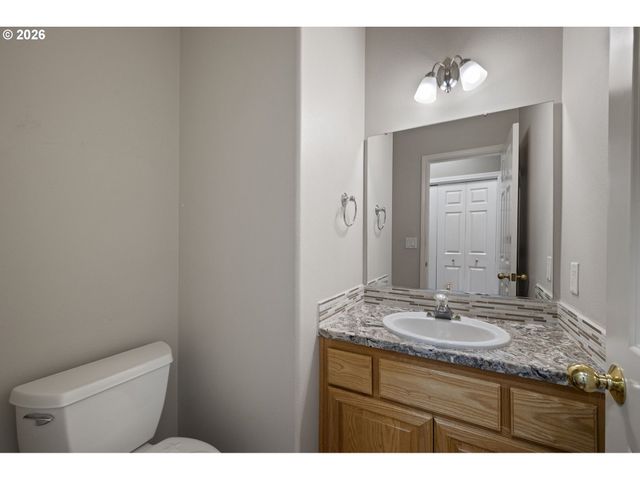 3570 KORBEL St, Eugene, OR 97404