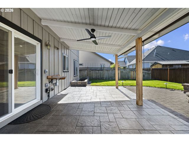 3570 KORBEL St, Eugene, OR 97404