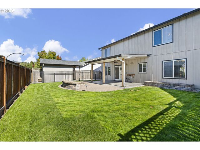 3570 KORBEL St, Eugene, OR 97404