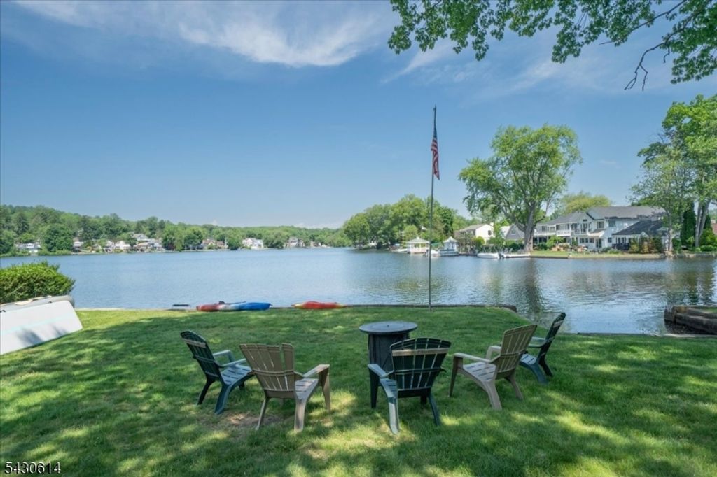 63 E Shore Rd, Denville Twp., NJ 07834 — exterior