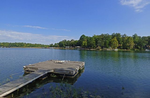 170 E Lakeshore Drive, Cherokee Village, AR 72529