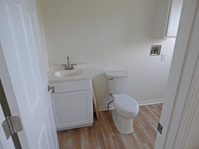 170 E Lakeshore Drive, Cherokee Village, AR 72529