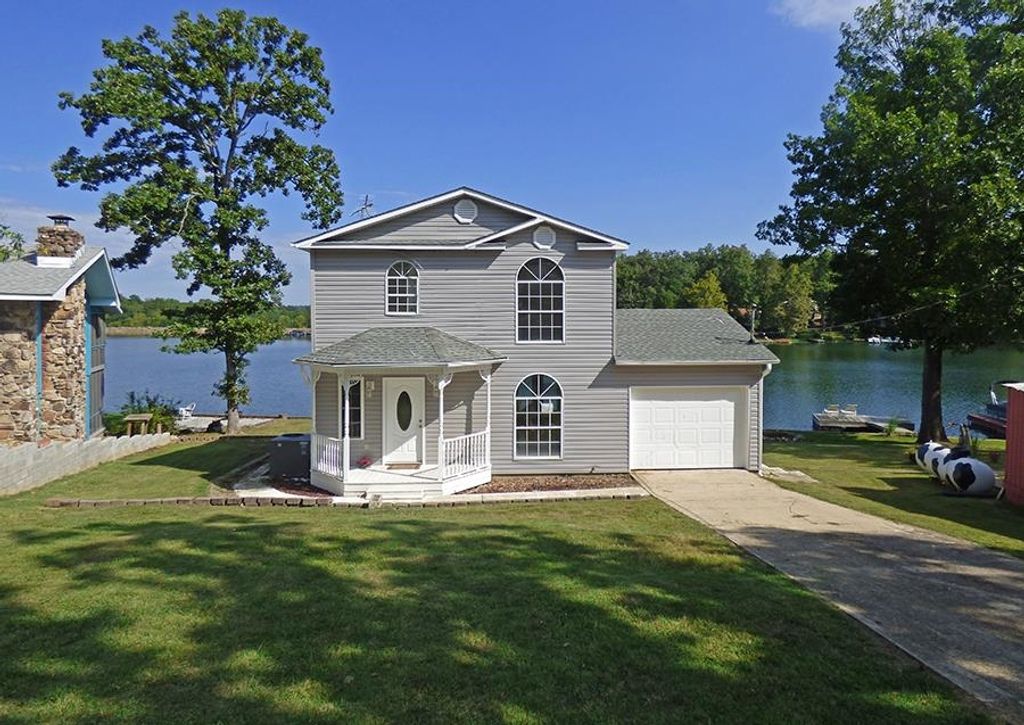 170 E Lakeshore Drive, Cherokee Village, AR 72529