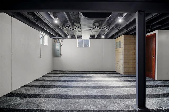 5500 Lindenwood, St Louis, MO 63109