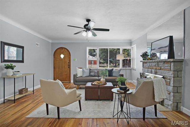 5500 Lindenwood, St Louis, MO 63109