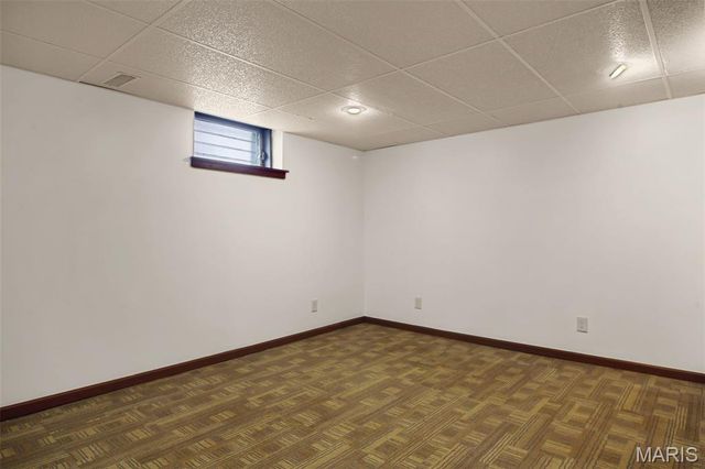 5500 Lindenwood, St Louis, MO 63109