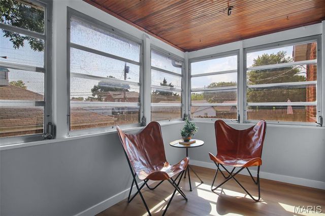 5500 Lindenwood, St Louis, MO 63109