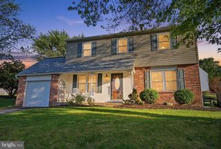 26 IROQUOIS DR, Royersford, PA 19468