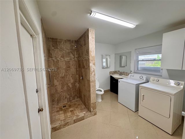 4720 SW 25th Ter, Dania Beach, FL 33312
