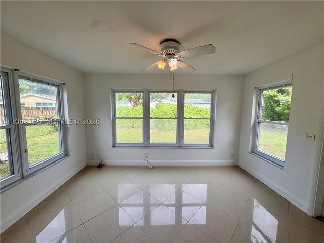 4720 SW 25th Ter, Dania Beach, FL 33312