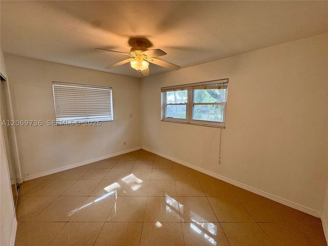 4720 SW 25th Ter, Dania Beach, FL 33312