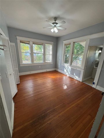 1920 E PARIS STREET, Tampa, FL 33610