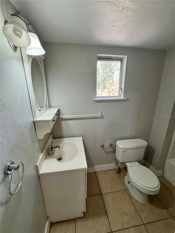 1920 E PARIS STREET, Tampa, FL 33610