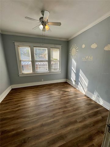 1920 E PARIS STREET, Tampa, FL 33610