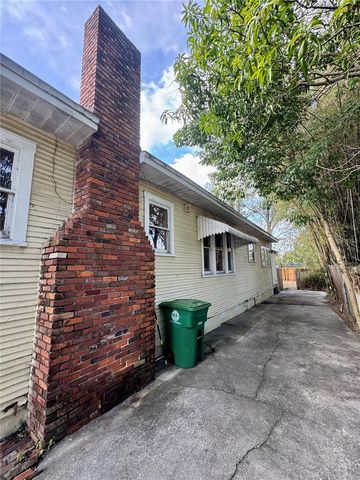 1920 E PARIS STREET, Tampa, FL 33610