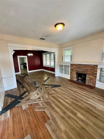 1920 E PARIS STREET, Tampa, FL 33610