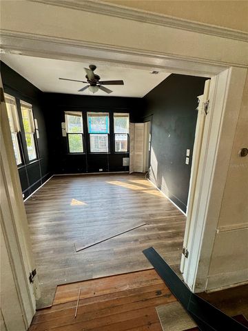 1920 E PARIS STREET, Tampa, FL 33610