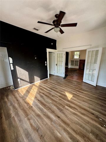 1920 E PARIS STREET, Tampa, FL 33610