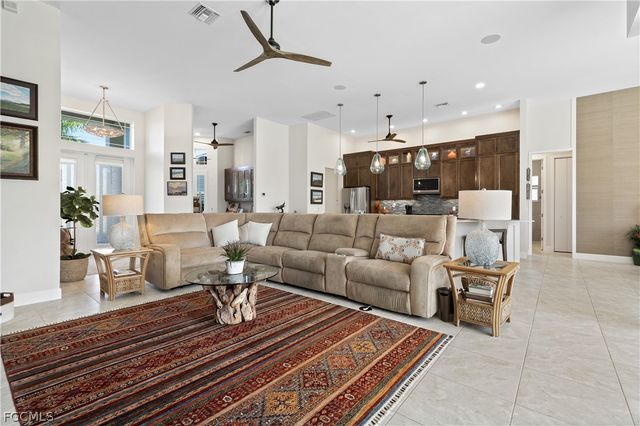 1914 SE 21st ST, Cape Coral, FL 33990