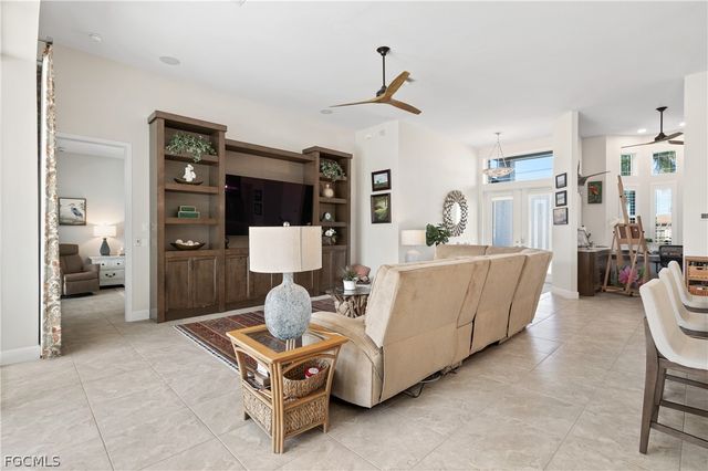 1914 SE 21st ST, Cape Coral, FL 33990