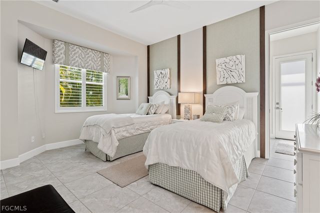 1914 SE 21st ST, Cape Coral, FL 33990