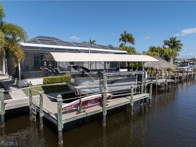 1914 SE 21st ST, Cape Coral, FL 33990