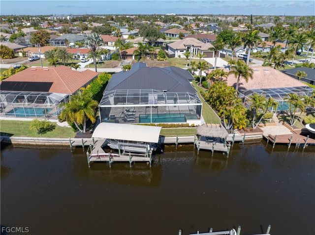 1914 SE 21st ST, Cape Coral, FL 33990