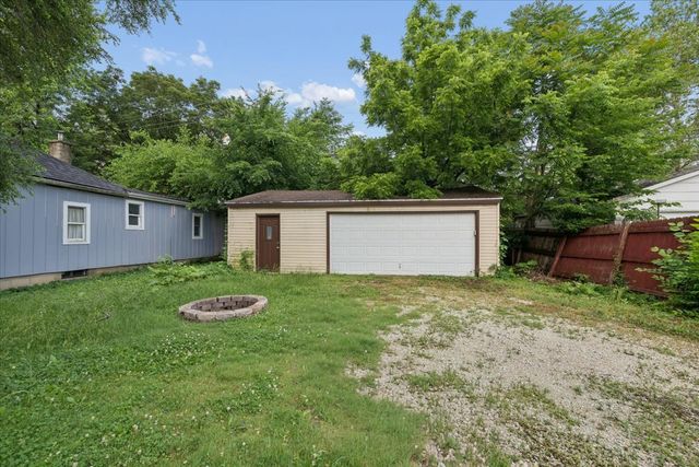 121 Davison Street, Joliet, IL 60433