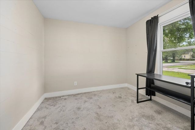 121 Davison Street, Joliet, IL 60433