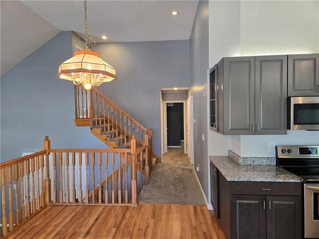 2128 SW British Drive, Lee's Summit, MO 64081