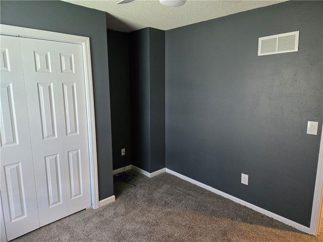2128 SW British Drive, Lee's Summit, MO 64081