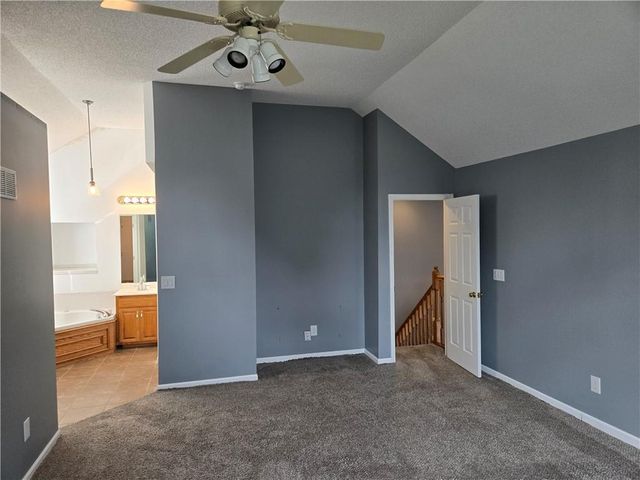 2128 SW British Drive, Lee's Summit, MO 64081