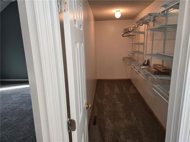2128 SW British Drive, Lee's Summit, MO 64081