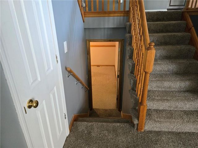 2128 SW British Drive, Lee's Summit, MO 64081
