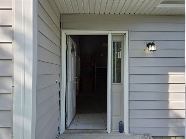 2128 SW British Drive, Lee's Summit, MO 64081
