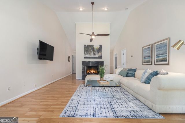 1402 McLendon Drive, Decatur, GA 30033