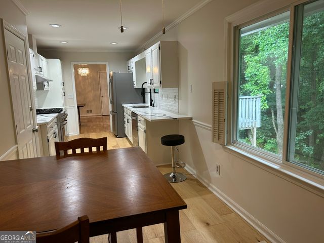 1402 McLendon Drive, Decatur, GA 30033