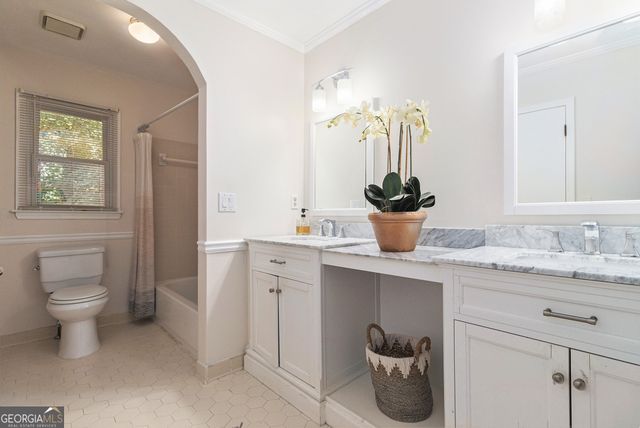 1402 McLendon Drive, Decatur, GA 30033