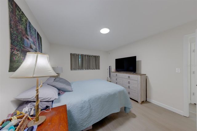11224 82ND AVENUE 310, Seminole, FL 33772