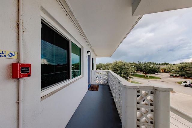 11224 82ND AVENUE 310, Seminole, FL 33772