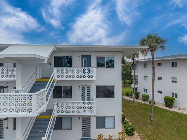 11224 82ND AVENUE 310, Seminole, FL 33772