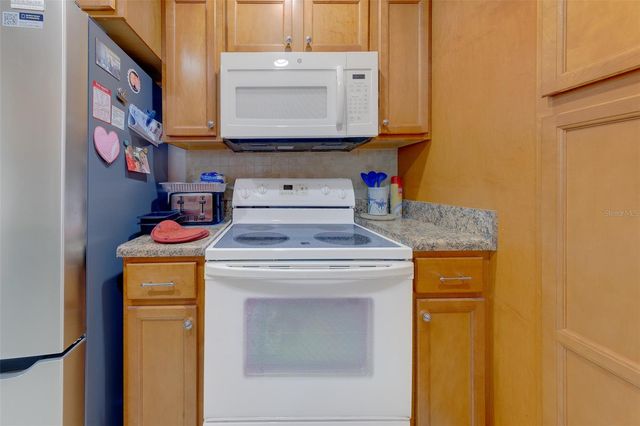 11224 82ND AVENUE 310, Seminole, FL 33772
