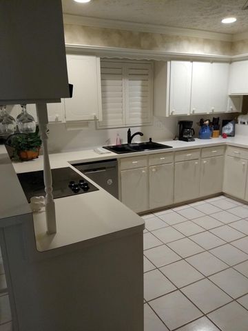 11322 Oak Spring Drive, Houston, TX 77043